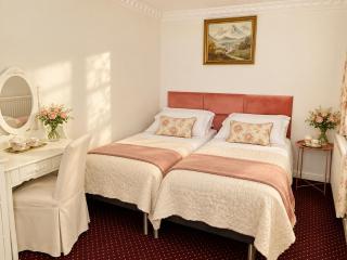 K&B Residence - 8