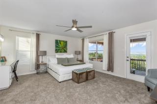 Immaculate 3BR close to Lake with Game Room Comfortably sleeps 8! - 3