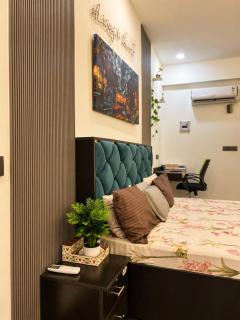 Luxe Retreat - 6
