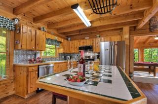 Treetop Getaway - 2