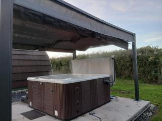Rose Glamping pod - 5