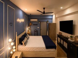 The Blue Suite - 5