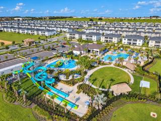 Superb Thematic 2BR Condo with 2 Clubhouses - 9