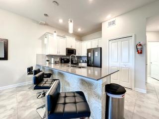 Superb Thematic 2BR Condo with 2 Clubhouses - 7