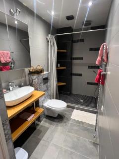 Ozas Park Apartments - 1