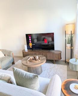 Amazing Home Away From Home Close to WEM - 0