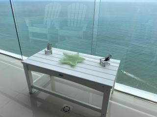 Wonderful Oceanfront Apartment - 8