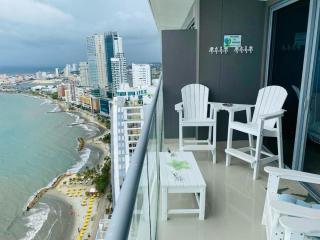 Wonderful Oceanfront Apartment - 2