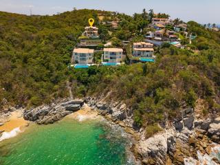 2092 - Villas Carey Villa A - 6