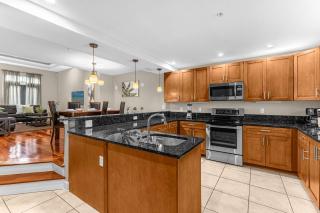 Sunny Summer Magic - Stay in TownHome by Disney - 1