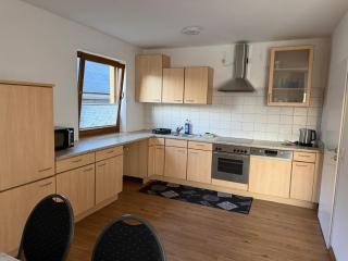 Schöne vollausgestattete 4 Zimmer Wohnung Apartment mit Terrasse und Garten in Hannover Sehnde - 3