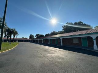 Motel Jesup Near US 301 - 8