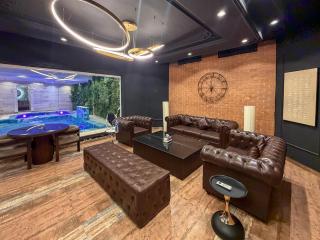 2 BR Private Pool,Cinema,Cigar Lounge,Snooker - 0