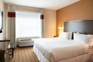 Four Points by Sheraton Edmonton International Airport - 2