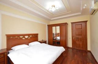 Просторная трехкомнатная квартира в сердце Еревана - 8