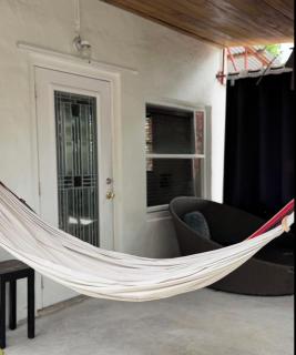 CHEERFUL PRIVATE ROOM 2 MILES AWAY FROM SUNNY ISLES BEACH - 0