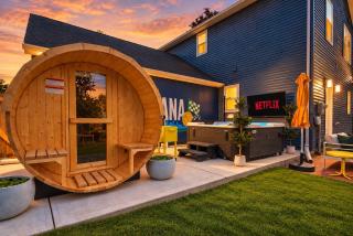 Indy Escape - Sauna Hot Tub Firepit & Games - 6