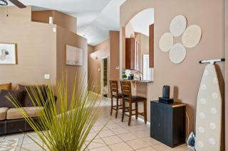 Spacious 4BR Family Home - Near Disney - Sleeps 8 - 3