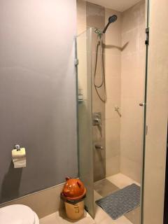 Spacious Studio Unit at Abreeza Place Tower 1, Near Abreeza Mall, Davao City Center - 4