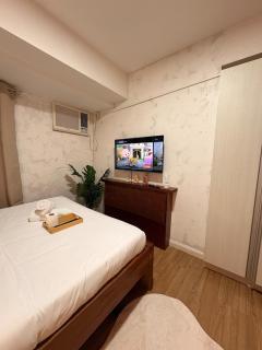 Spacious Studio Unit at Abreeza Place Tower 1, Near Abreeza Mall, Davao City Center - 1