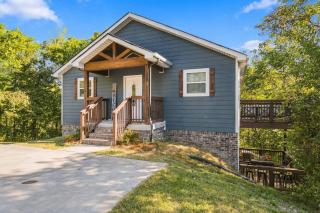 Treetop House- 12 Acres with Game Room & Fire Pit - 0