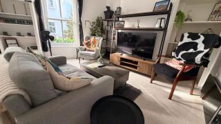 Town Centre 2 Bedroom Town House St Helier - 8