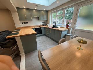 5 Bed Home - Contractors & Professionals - Wifi - 0