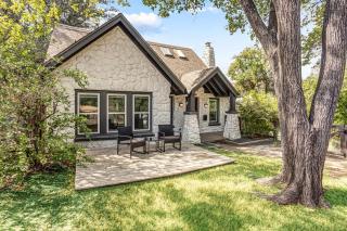 Minutes to SoCo - Sleeps 10 w Studio Near DT - 7
