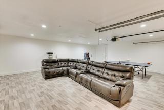 Impressive 5BR 3,5BA Holiday Home with Pool, Game Room & Cinema Room - Irving - 9
