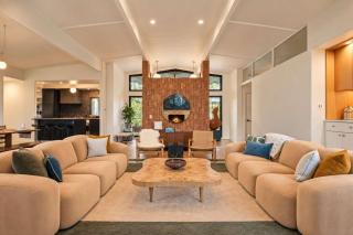 Spacious Austin Estate w Game Lounge & Pool - 1