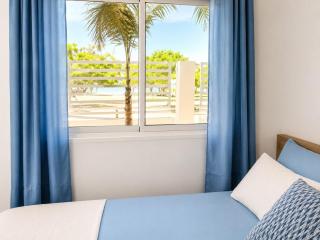 Premium 2BR 2BA Beachfront Terrace AC Parking WiFi - 2