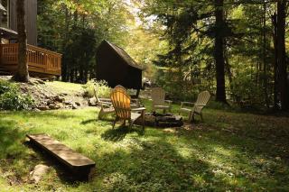 Hot Tub Sauna Firepit Nespresso Huge TV - 4