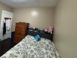 Cozy Private Queen Room with Parking in Sudbury - 2