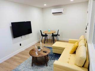 Remodeled 1BR Near Downtown Las Vegas - 7