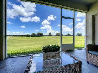 Stunning Golf View 2BR with Waterpark & Game room - 2