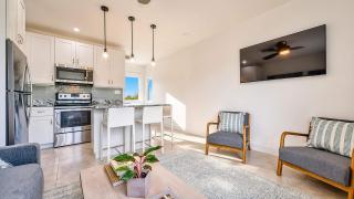 Beach Paradise - 1 Bedroom Home - 1