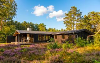Stunning Home In Højby With Wifi - 0