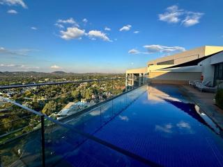 Menlyn Maine Stay with City Views - 5