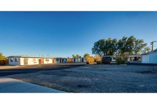 Desert Motel Ridgecrest, CA - 4