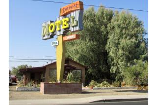 Desert Motel Ridgecrest, CA - 1