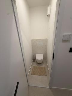 Axiom Suites - Zenith IV - 3