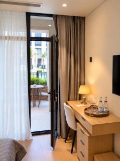 Marina Village Pearl - Poolside Retreat with Private Terrace - 1