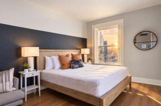 Roomy 2BR Hotel Suite Sleeps 5 in Central Gaslamp - 3