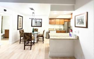 Central 1BR Condo Near Strip Pool Gym Balcony - 3