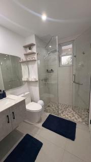Luxury Apartment in Kingston - 6