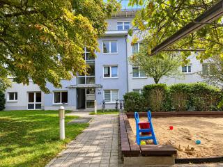 Grüne Oase an der KarLi mit Terrasse, 2 Zimmer barrierefrei - 9
