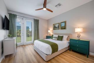 Stylish Vista Cay 3BR Comfort at a Prime Location - 4
