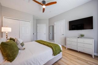 Stylish Vista Cay 3BR Comfort at a Prime Location - 3
