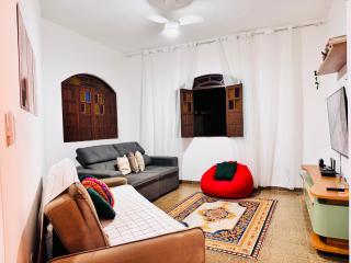 Casa espaçosa com suíte climatizada e garagem própria ideal para férias em família ou em grupo - 9