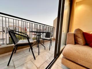 Cozy Studio in France-Ville, Balcony with No Overlooking Neighbors - 6